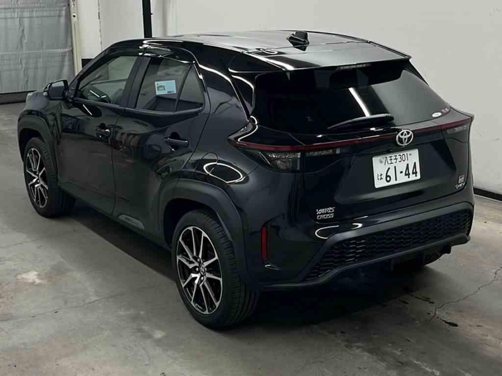 Black SUV at a Japanese used car auction