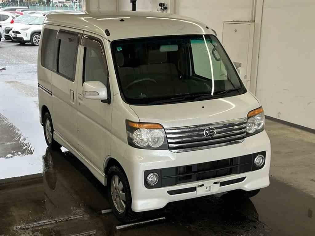 Daihatsu Atrai van used car from Japan