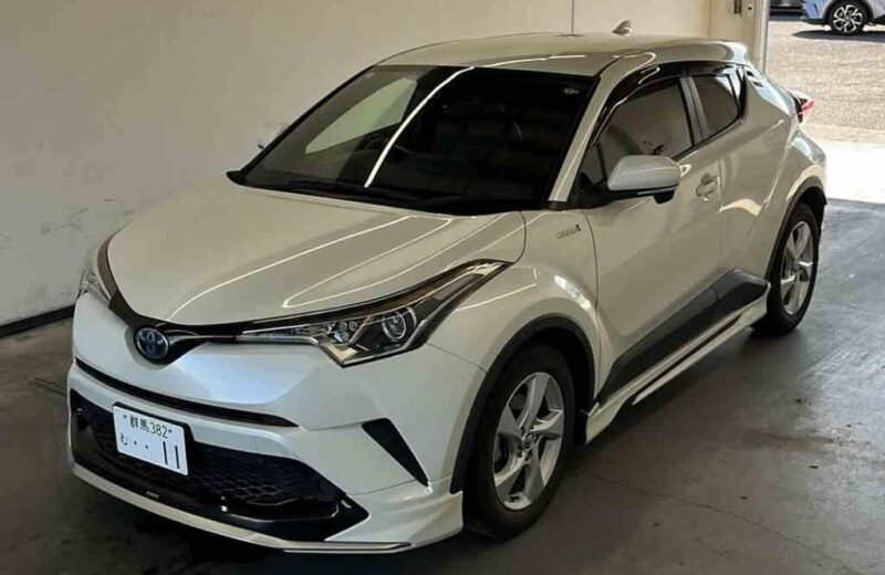 White Toyota C-HR low-mileage used car from Japan